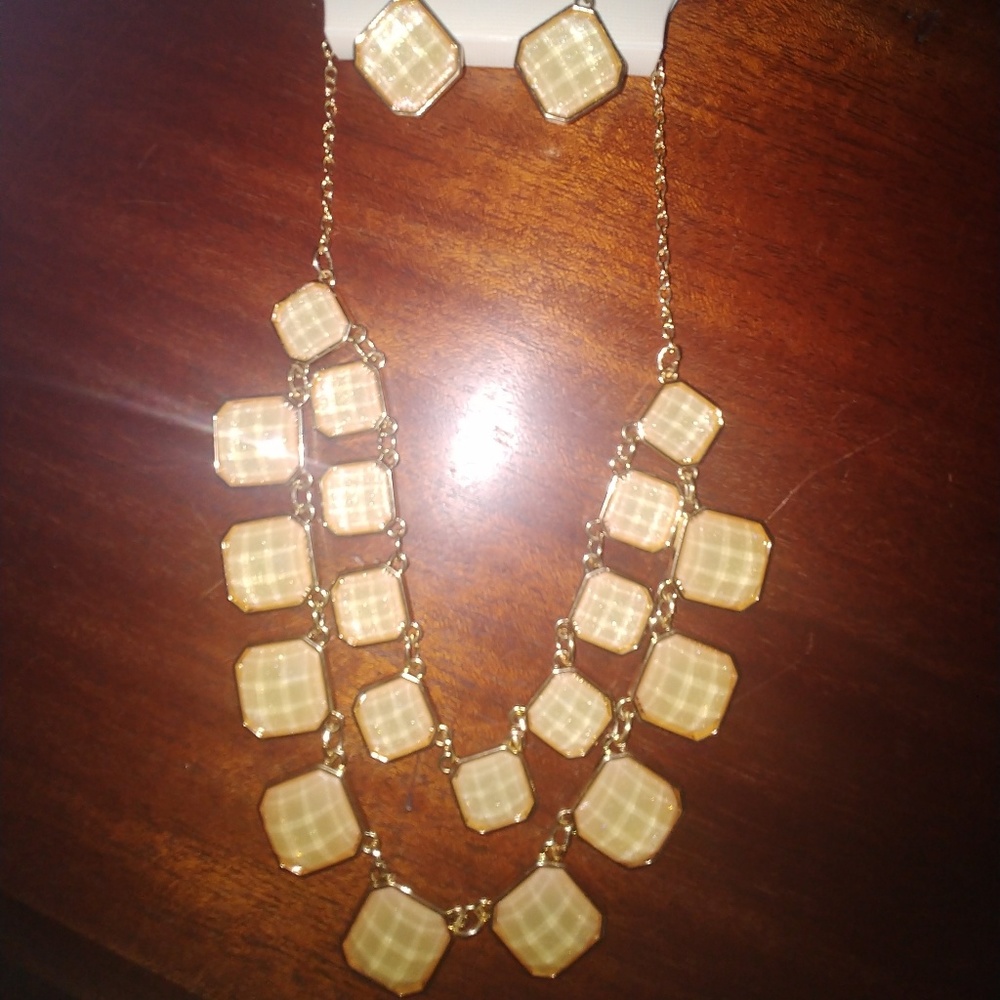 Orange jeweled Necklace and earings